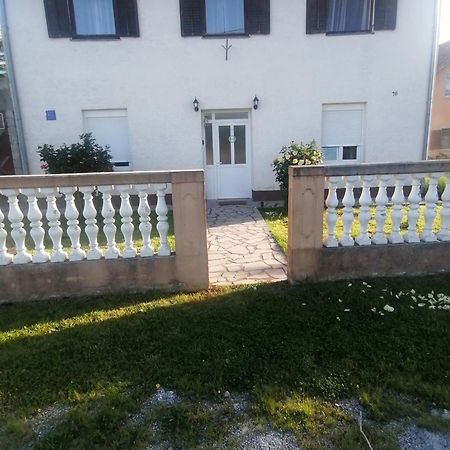 Domus Nostra Apartman Lovinac  Kültér fotó