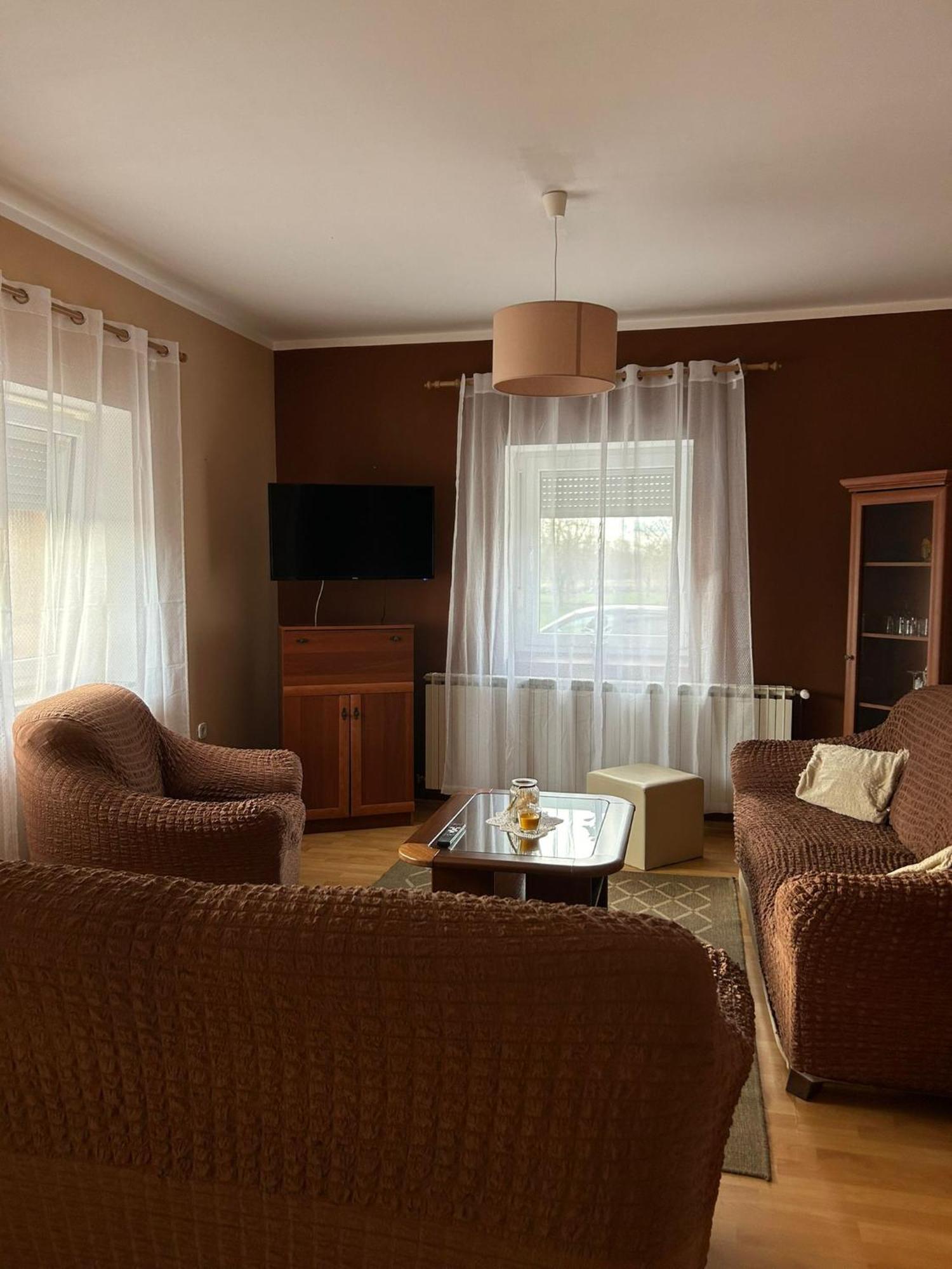 Domus Nostra Apartman Lovinac  Kültér fotó